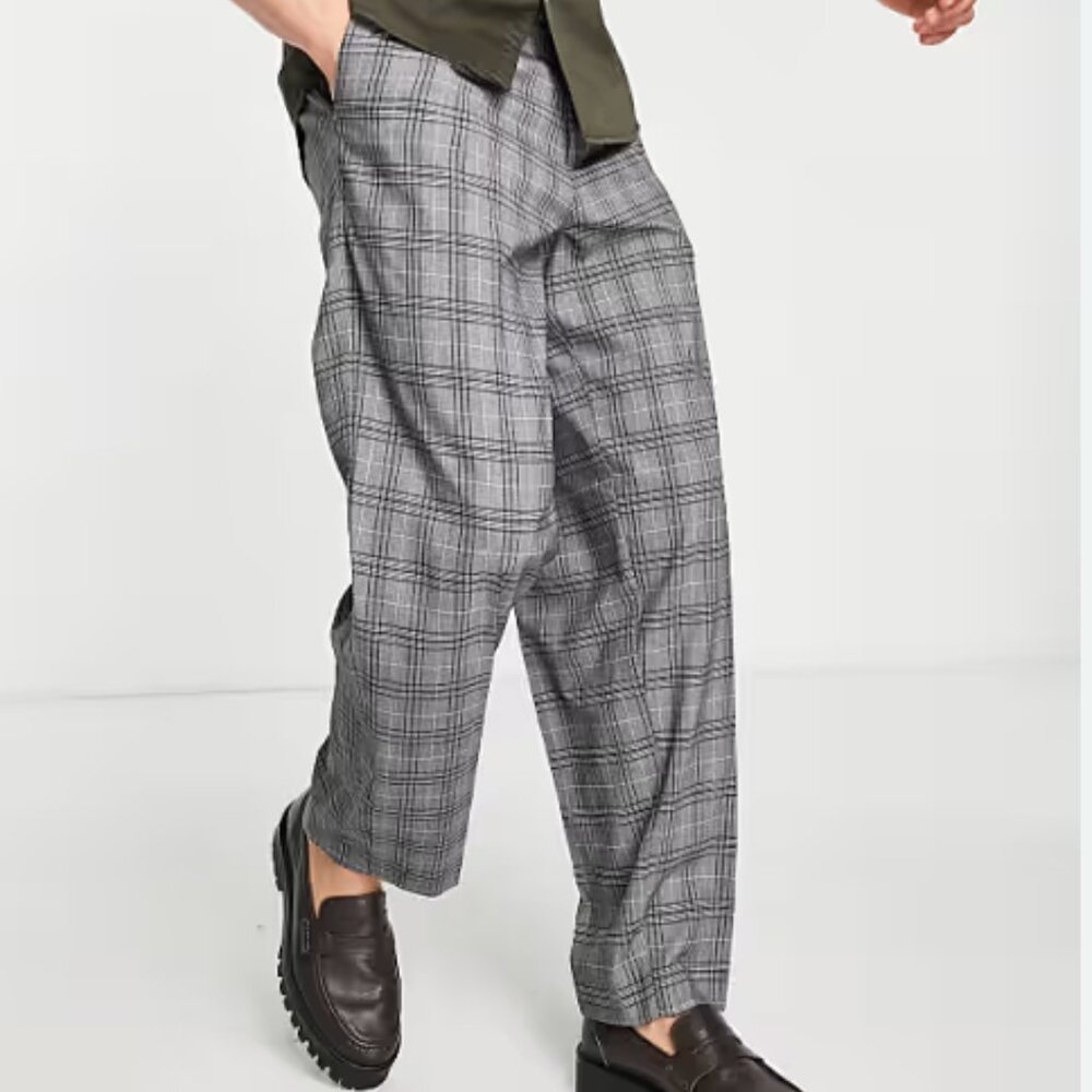 New Look Dark Grey Check Pleated Trousers (30S)